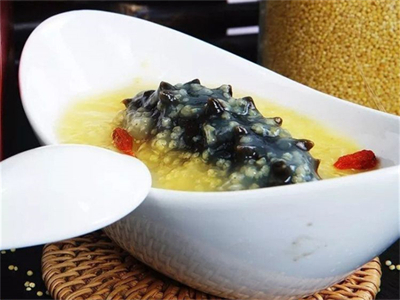 潮汕海参鹅掌汤的做法 潮汕海参鹅掌汤的做法视频
